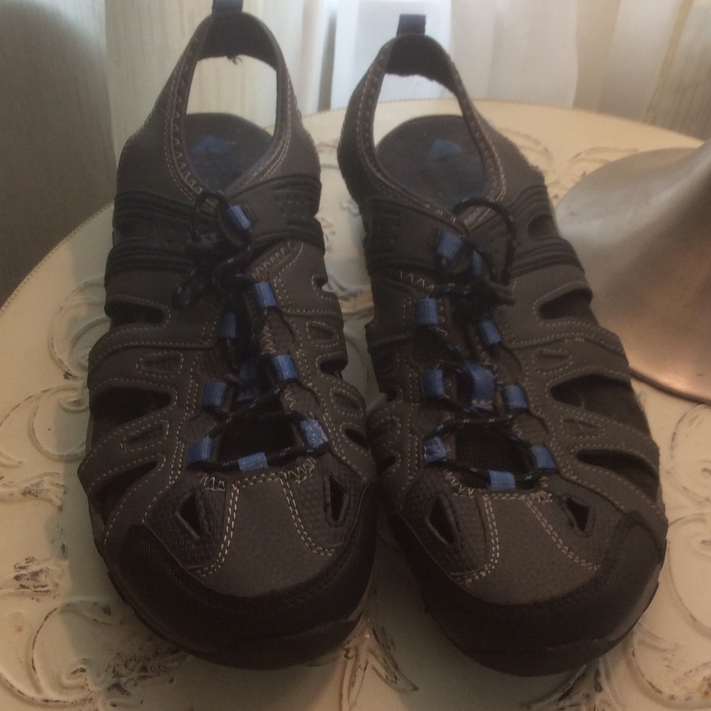 Ozark trail memory foam hiking sandal size 11